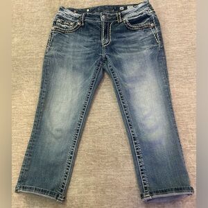 Miss Me Cropped Jeans Size 30 Distressed Stretch Denim Capri